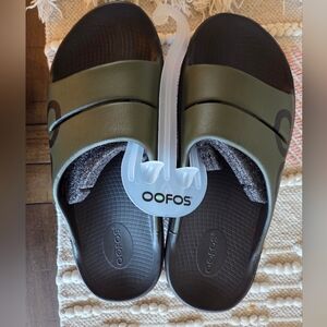 OOFOS Olive and Black Comfort Slide Sandals Unisex M10/W12